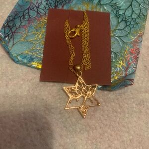 Gold Star Pendant Necklace